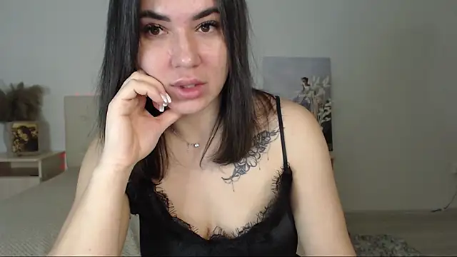 Snapshot of RoxannePure chatting on 03-03-25, 02:11 RoxannePure online show from 03-03-25, 02:11