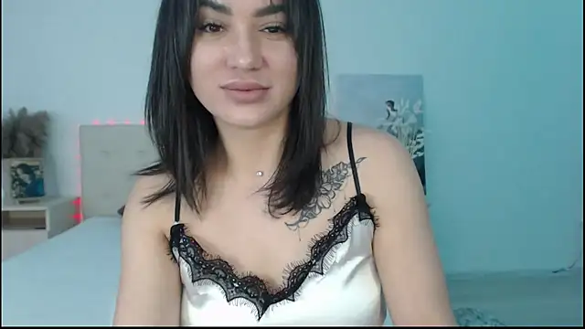 Snapshot of RoxannePure chatting on 03-14-25, 05:05 RoxannePure online show from 03-14-25, 05:05