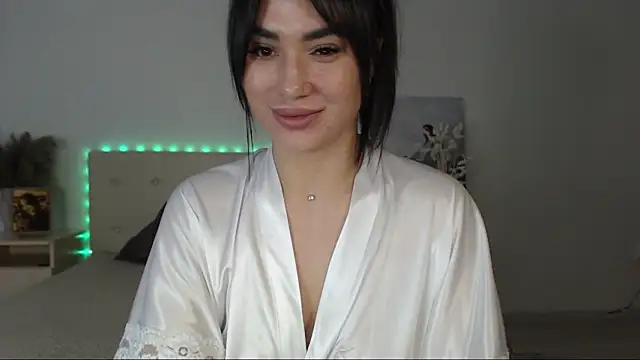 Snapshot of RoxannePure chatting on 02-28-25, 05:15 RoxannePure online show from 02-28-25, 05:15