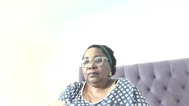 Snapshot of KinkyRicoSaisyours chatting on 10-18-25, 04:20 KinkyRicoSaisyours online show from 10-18-25, 04:20