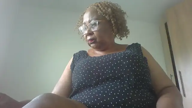 Snapshot of KinkyRicoSaisyours chatting on 09-13-25, 09:53 KinkyRicoSaisyours online show from 09-13-25, 09:53