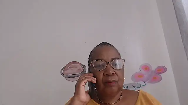 Snapshot of KinkyRicoSaisyours chatting on 02-16-25, 12:21 KinkyRicoSaisyours online show from 02-16-25, 12:21