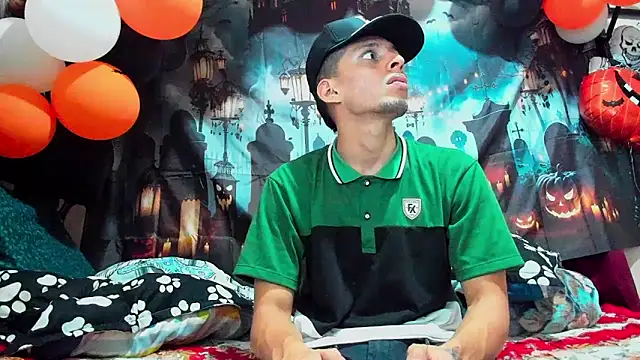 davidlatin66 online show from 10-17-25, 01:20