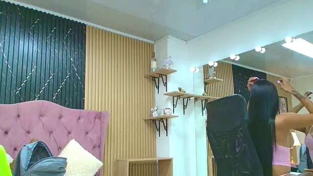 BARBIE BROWNN online show from 11-10-25, 02:00