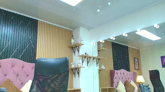 BARBIE BROWNN online show from 11-15-25, 01:59