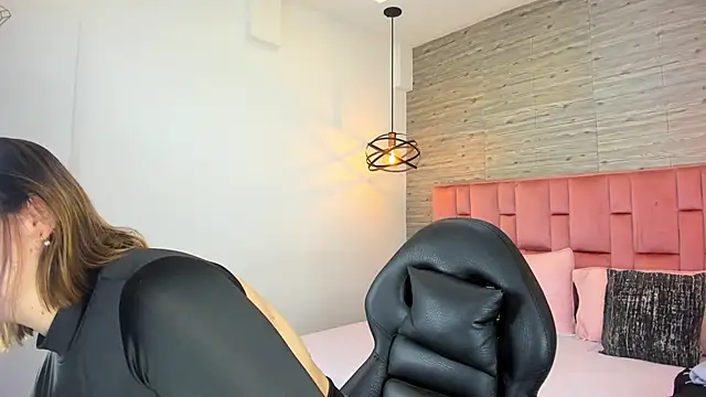 SarahDeyvis online show from 09-19-25, 02:54