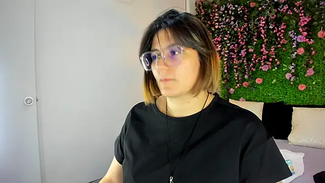 SarahDeyvis online show from 11-27-25, 06:08