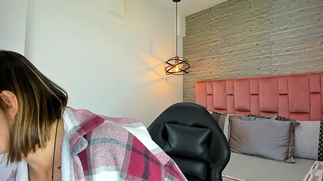 SarahDeyvis online show from 10-03-25, 02:29