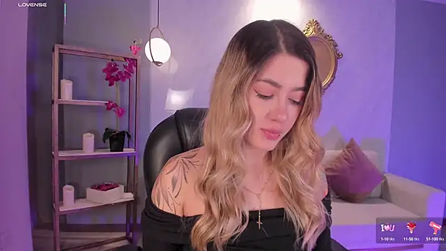 EveBensonX online show from 09-19-25, 06:23