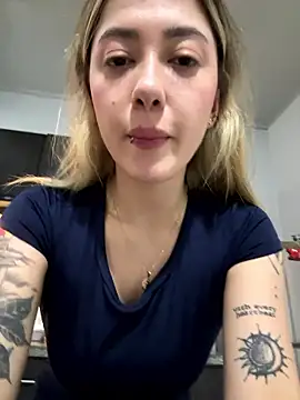 EveBensonX online show from 01-08-26, 09:43