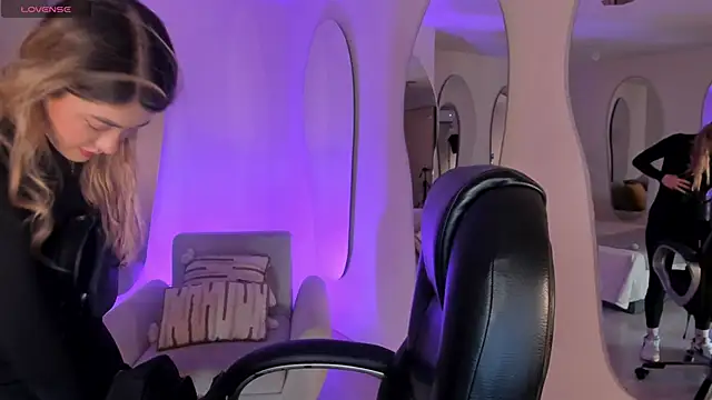 EveBensonX online show from 09-25-25, 07:31