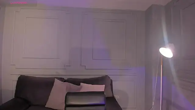 EveBensonX online show from 03-09-26, 06:55