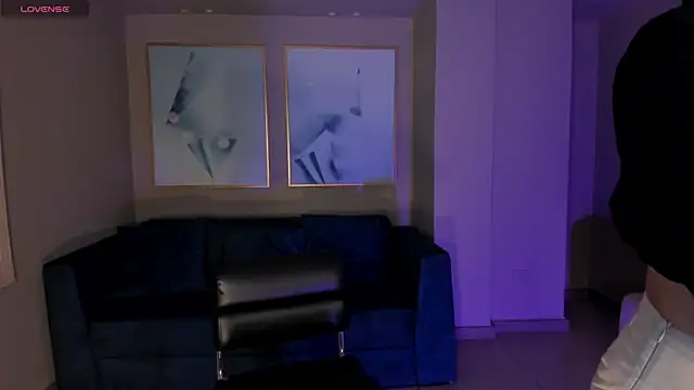 EveBensonX online show from 03-23-26, 08:08