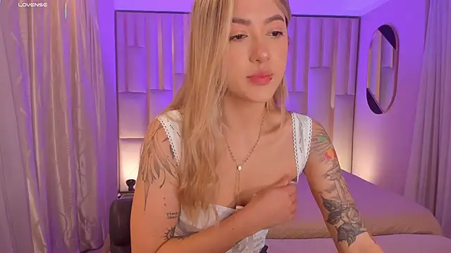 EveBensonX online show from 10-11-25, 07:26