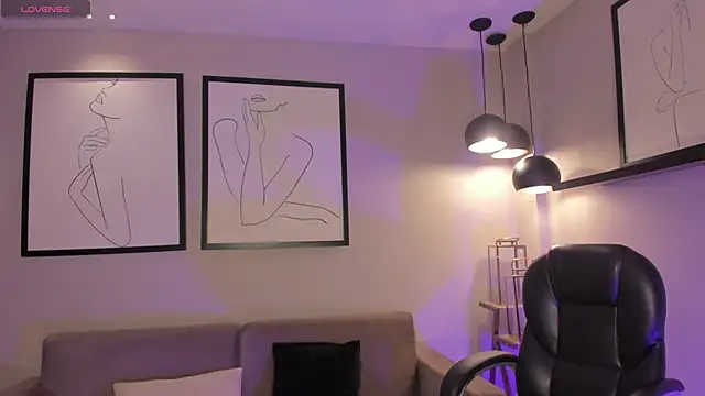 EveBensonX online show from 02-21-26, 12:40