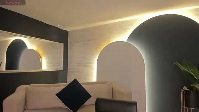 EveBensonX online show from 04-03-26, 06:36