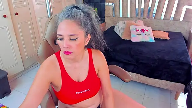 cute sassy online show from 02-18-26, 02:35