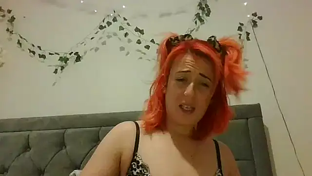 Englishhornybecca30 online show from 10-15-25, 09:28