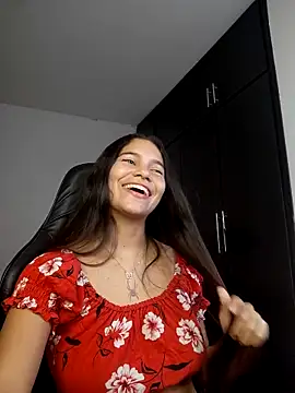 Snapshot of Sallye_ chatting on 09-20-25, 05:01 Sallye  online show from 09-20-25, 05:01