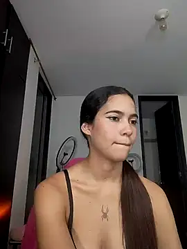 Snapshot of Sallye_ chatting on 01-26-25, 04:20 Sallye  online show from 01-26-25, 04:20