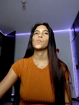 Snapshot of Sallye_ chatting on 02-10-25, 07:58 Sallye  online show from 02-10-25, 07:58