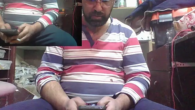 Snapshot of masculine_bear_daddy chatting on 01-29-25, 06:17 masculine bear daddy online show from 01-29-25, 06:17