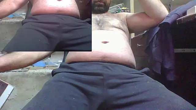 Snapshot of masculine_bear_daddy chatting on 01-23-25, 07:29 masculine bear daddy online show from 01-23-25, 07:29