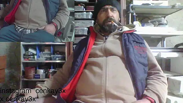 Snapshot of masculine_bear_daddy chatting on 02-23-25, 06:01 masculine bear daddy online show from 02-23-25, 06:01