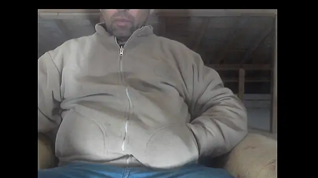 Snapshot of masculine_bear_daddy chatting on 01-08-25, 05:37 masculine bear daddy online show from 01-08-25, 05:37