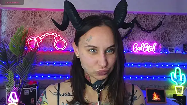 Cool Freak  online show from 05-31-26, 10:54