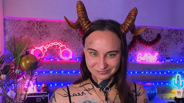 Cool Freak  online show from 11-29-25, 10:26