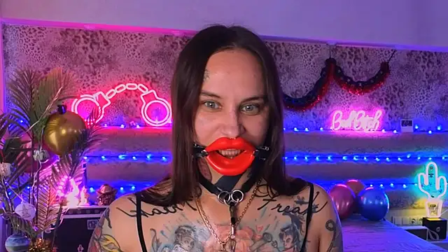 Cool Freak  online show from 11-28-25, 10:37