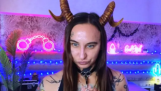 Cool Freak  online show from 09-28-25, 10:33