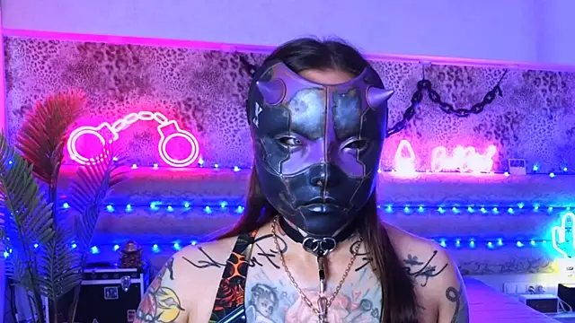 Cool Freak  online show from 10-12-25, 10:27