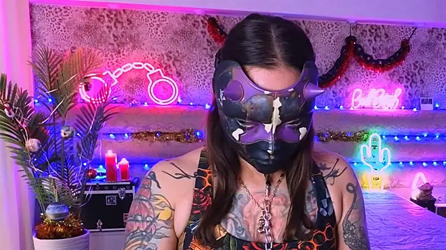 Cool Freak  online show from 11-09-25, 10:41