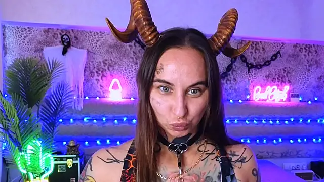 Cool Freak  online show from 09-21-25, 10:20