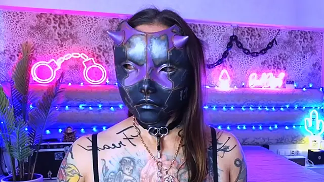 Cool Freak  online show from 10-04-25, 10:17