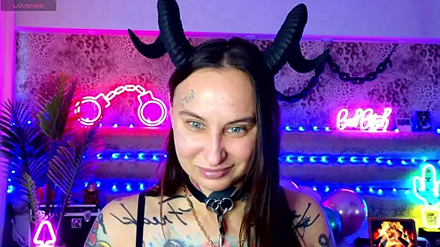 Cool Freak  online show from 01-09-26, 10:22