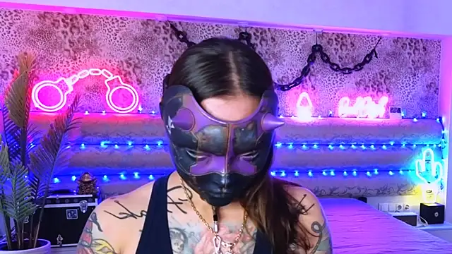 Cool Freak  online show from 10-06-25, 10:27