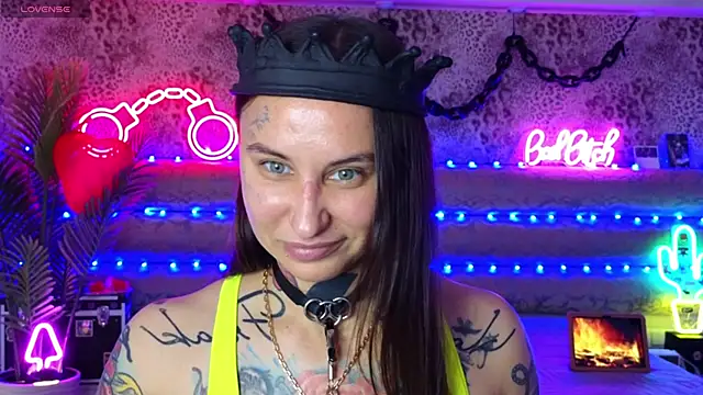 Cool Freak  online show from 04-04-26, 10:33