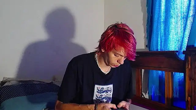 Snapshot of Twink_Temptation chatting on 03-06-26, 05:30 Twink Temptation online show from 03-06-26, 05:30