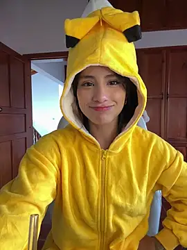 Snapshot of Ale_Lewis chatting on 02-08-26, 09:23 Ale Lewis online show from 02-08-26, 09:23