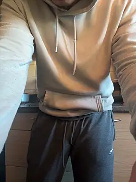 Snapshot of bigbrown- chatting on 02-02-25, 04:11 bigbrown- online show from 02-02-25, 04:11