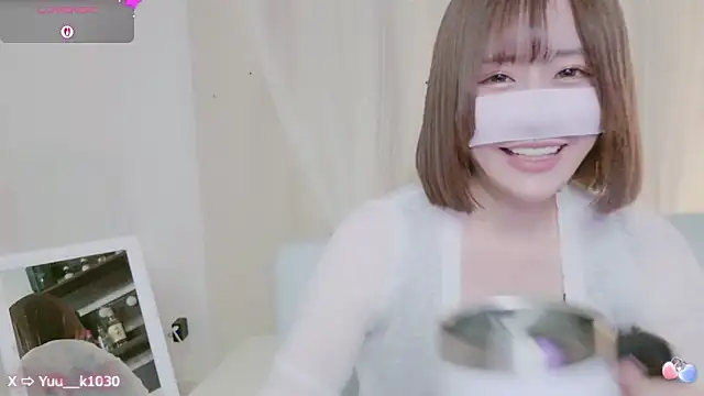 Snapshot of Yuu__k chatting on 03-19-25, 01:29 Yuu  k online show from 03-19-25, 01:29