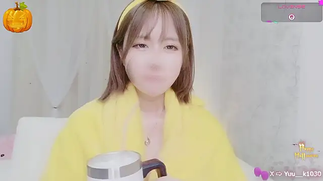 Yuu  k online show from 10-29-25, 03:11