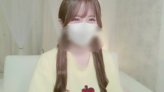 Snapshot of Yuu__k chatting on 09-22-25, 03:51 Yuu  k online show from 09-22-25, 03:51