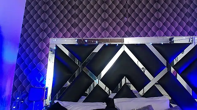 victoriaa lee  online show from 02-08-26, 07:00