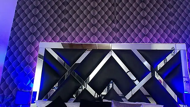 victoriaa lee  online show from 11-29-25, 07:25