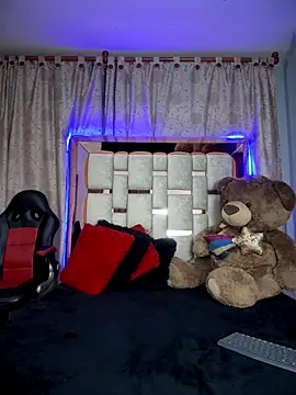 serena willow online show from 12-16-25, 10:52