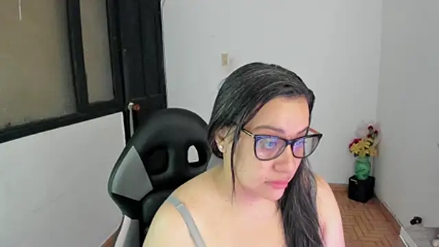 smile sweetpao online show from 12-15-25, 09:31